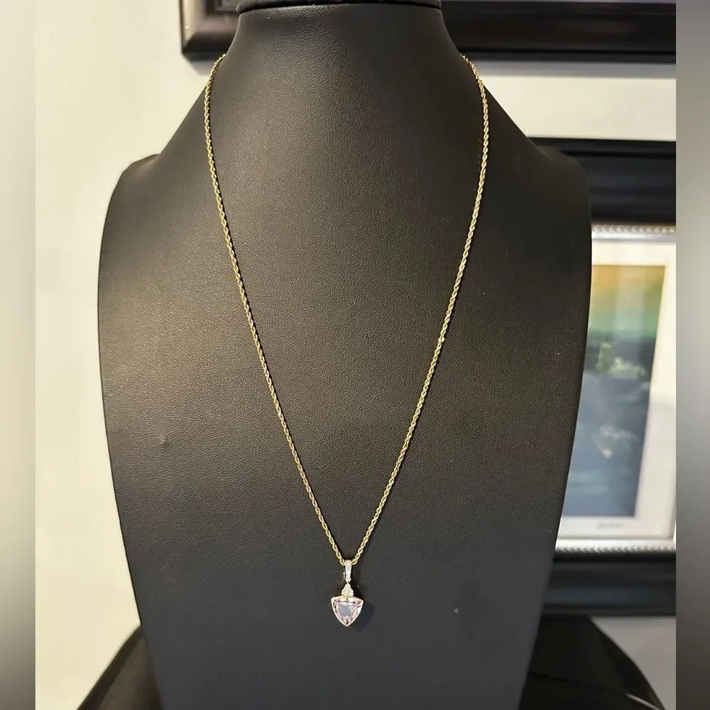 NWT 10mm trillion cut morganite w/ accent .18ct diamonds set in 14k YG necklace!